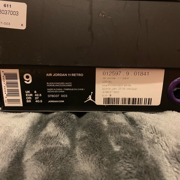 Retro 11 space jam size 9 - Picture 8 of 8